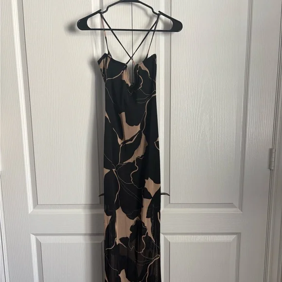 Windsor Black and Tan Floral Maxi Dress - Picture 3 of 5